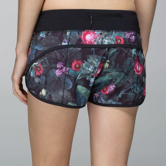 Lululemon Speed Up Shorts For Women - Picture 2 of 5